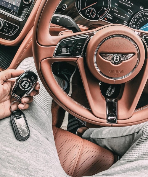 Чтобы жить не как все, нужно и работать...