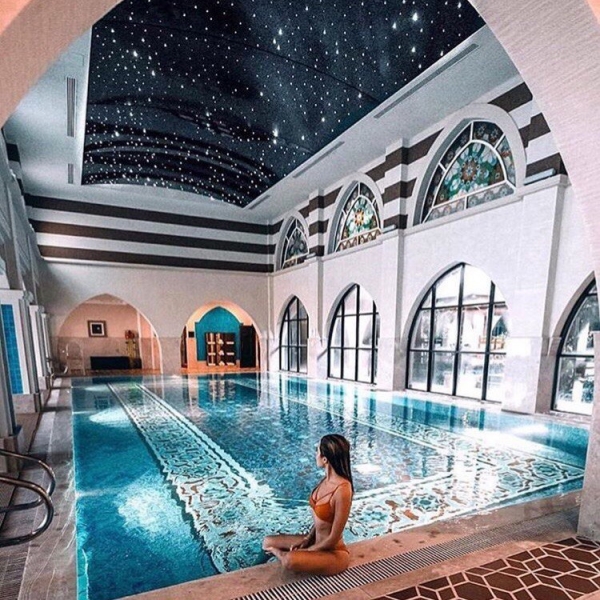 Чтобы жить не как все, нужно и работать...