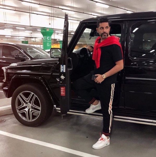 Для миллионеров работа и удовольствие –...