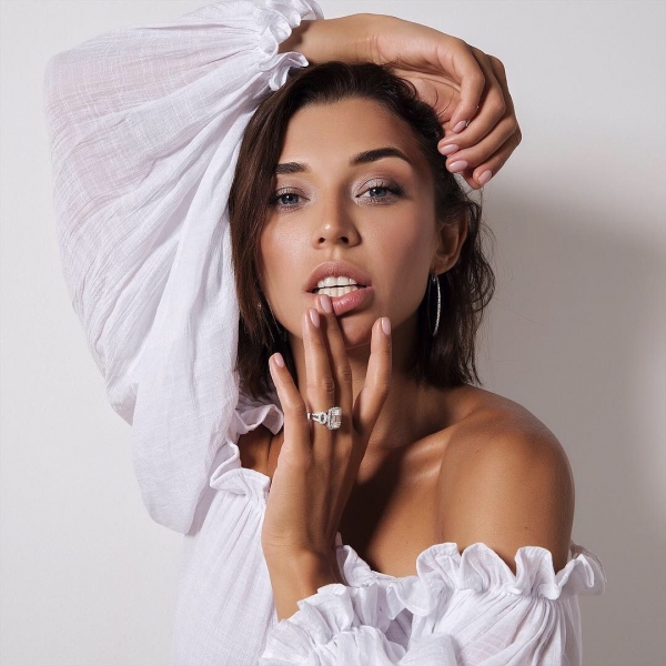 Работа на фотосессии с очень позитивной...