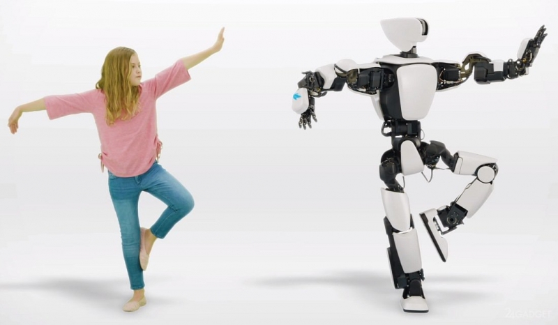 Робот Toyota T-HR3 в точности повторяет...