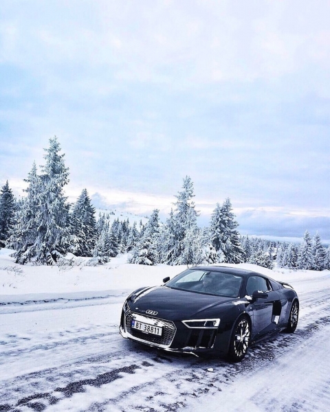 Чтобы жить не как все, нужно и работать...