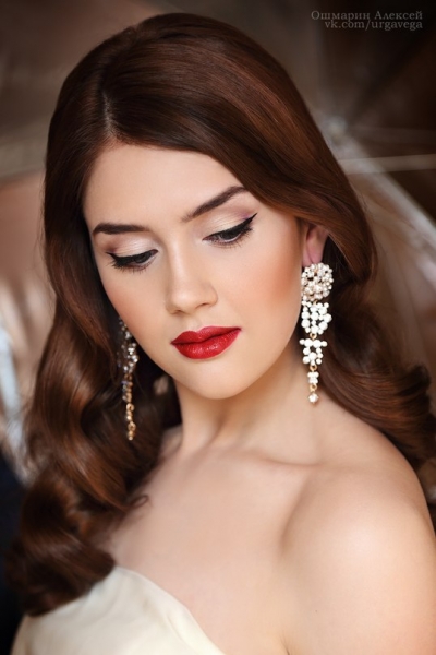 Всем привет. Я визажист-стилист,...