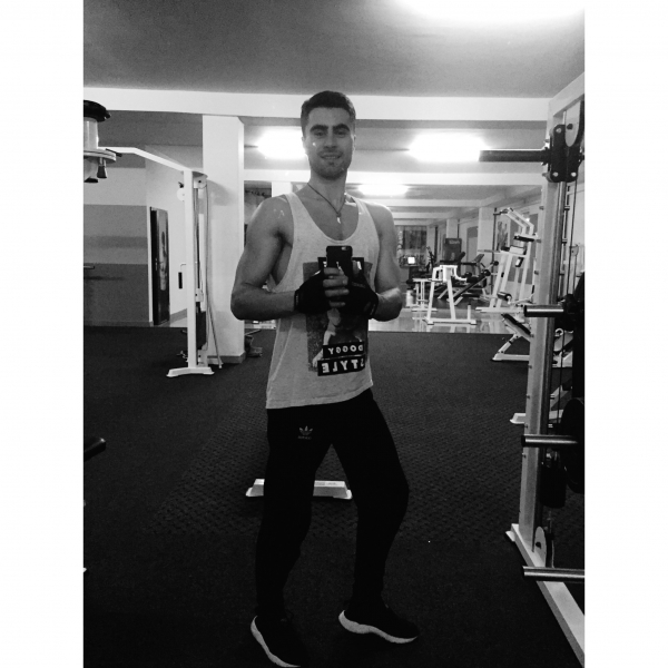 В каких качествах я могу принять...