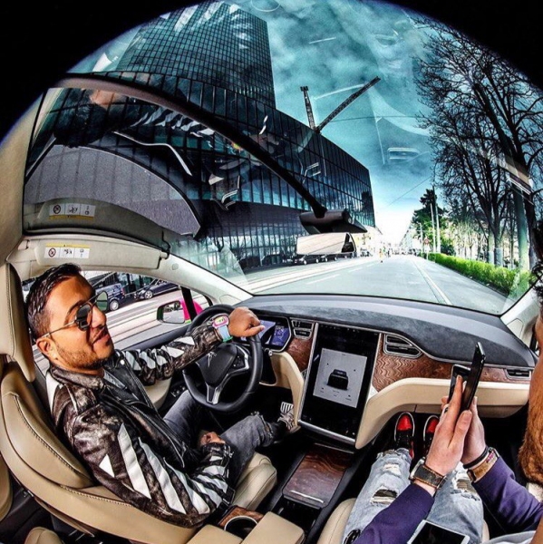 Когда голова работает, диплом не нужен.