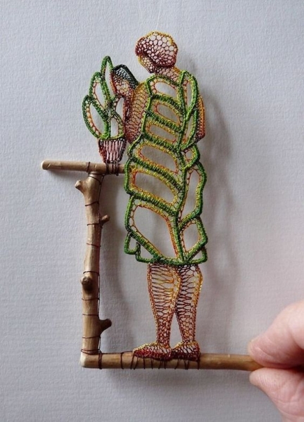 Волшебные инсталляции из нитей от Агнес...