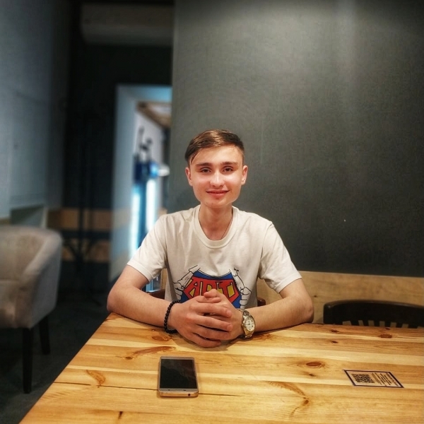 Книги, які я рекомендую почитати: \\n1....