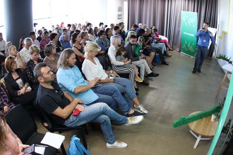 ⭐️ Люди делятся на две...