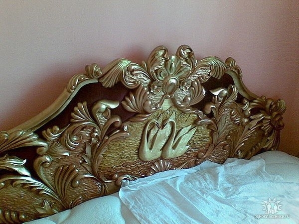 Кровать ручной работы...