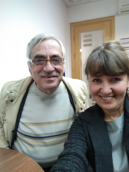 Вечер,  а мы работаем!