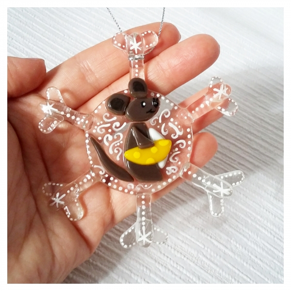 Елочное украшение - снежинка с символом...