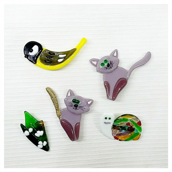 Броши в ассортименте.\\nРучная работа....